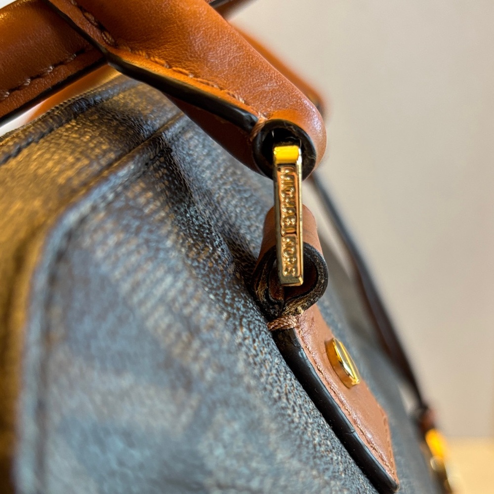 Michael Kors Logo Satchel NO CALL OUTS 13” x 10” x 6” Deep - Picture 6 of 10